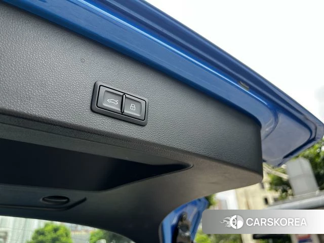 Audi Q2L 2023 Синий из Китая, фото 2