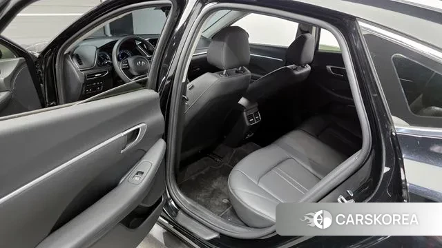 Hyundai Sonata Hybrid (DN8) 2021 Черный из Кореи, фото 2