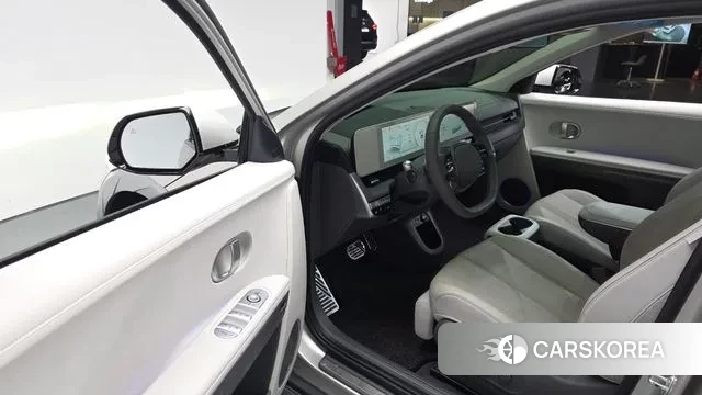 Hyundai Ionic 5 2022 Серебристо-серый из Кореи, фото 2