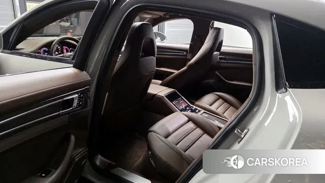 Porsche Panamera (971) 2021 Серебряный из Кореи, фото 2