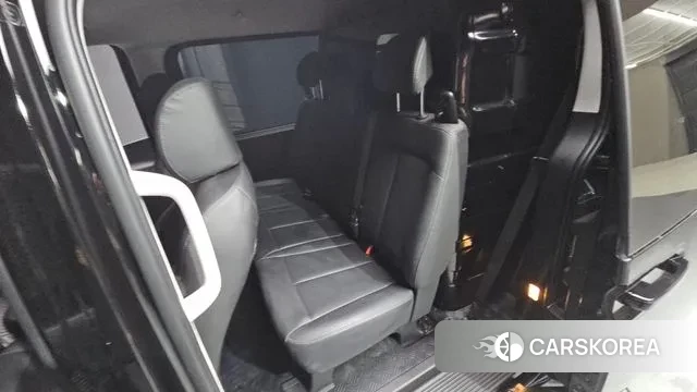 Hyundai Staria 2025 Черный из Кореи, фото 2