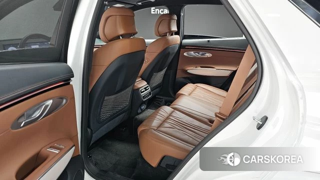 Genesis GV70 2024 Белый из Кореи, фото 2