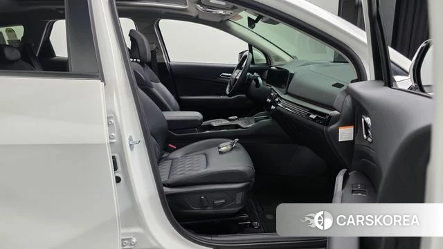 Kia The New Sportage 5th Generation Hybrid 2025 Белый из Кореи, фото 2