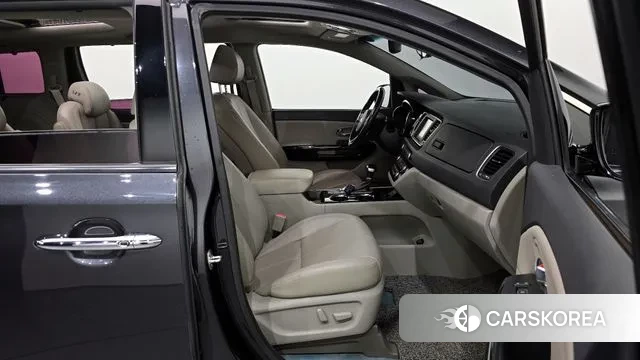 Kia The New Carnival 2018 Серый из Кореи, фото 2