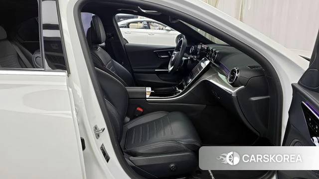 Mercedes-Benz C-Class W206 2024 Белый из Кореи, фото 2