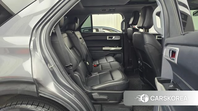Ford Explorer 6th Generation 2021 Серый из Кореи, фото 2
