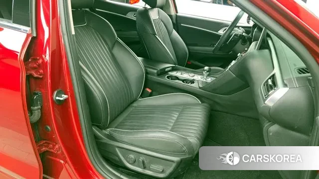 Genesis G70 2019 Красный из Кореи, фото 2