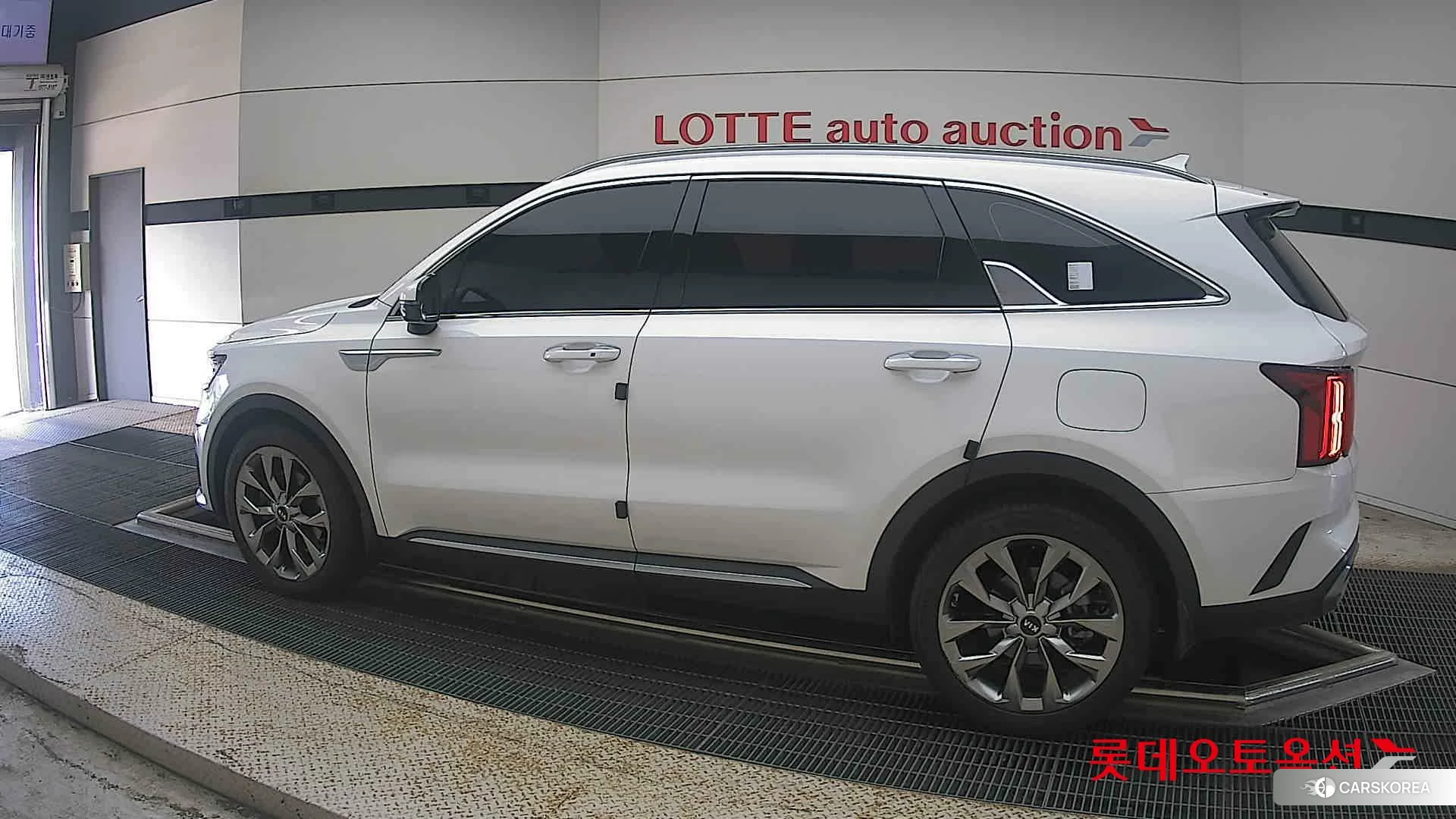 Kia Sorento 2021 Snow White Pearl (optional) из Кореи, фото 2