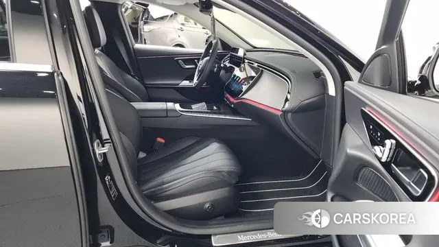 Mercedes-Benz E-Class W214 2025 Черный из Кореи, фото 2