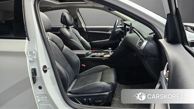 Genesis G70 2019 Белый из Кореи, фото 2