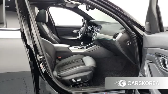 BMW 3 Series (G20) 2022 Черный из Кореи, фото 2