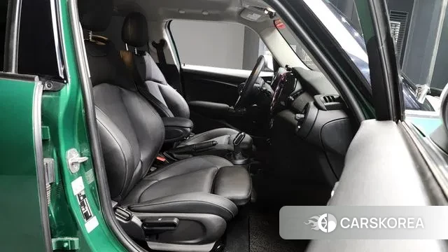 Mini Cooper 2020 Зеленый из Кореи, фото 2