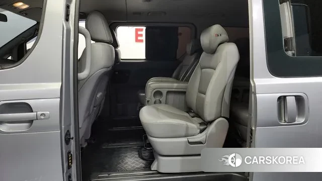 Hyundai The New Grand Starex 2018 Серебряный из Кореи, фото 2