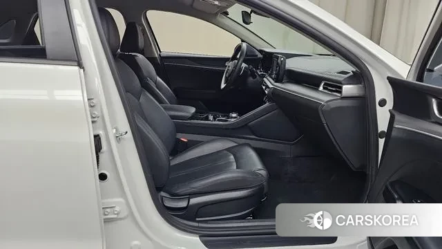 Kia K5 3rd generation 2021 Белый из Кореи, фото 2