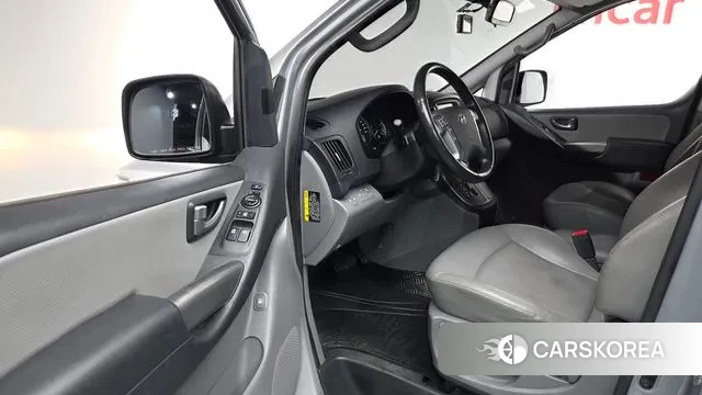 Hyundai The New Grand Starex 2020 Серебристо-серый из Кореи, фото 2