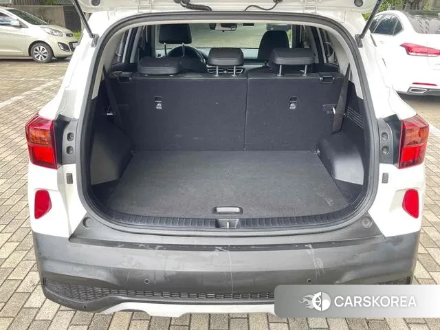 Kia Seltos 2021 Белый из Кореи, фото 2