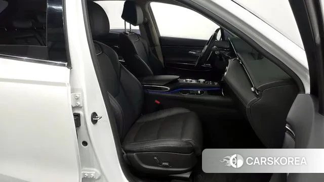 Genesis GV70 2022 Белый из Кореи, фото 2