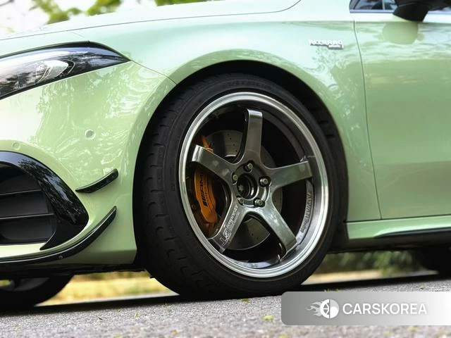 Mercedes-Benz Class A AMG (imported) 2021 Зеленый из Китая, фото 2