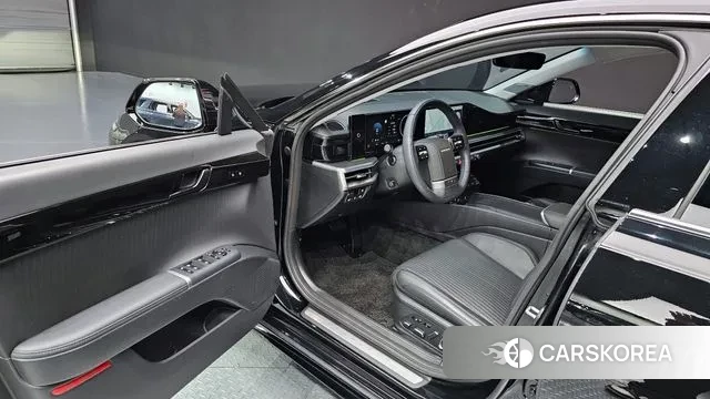 Hyundai Grandeur Hybrid (GN7) 2023 Черный из Кореи, фото 2