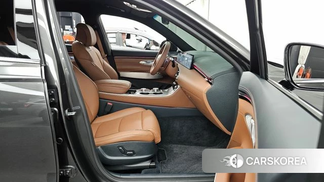 Genesis GV70 2025 Серый из Кореи, фото 2