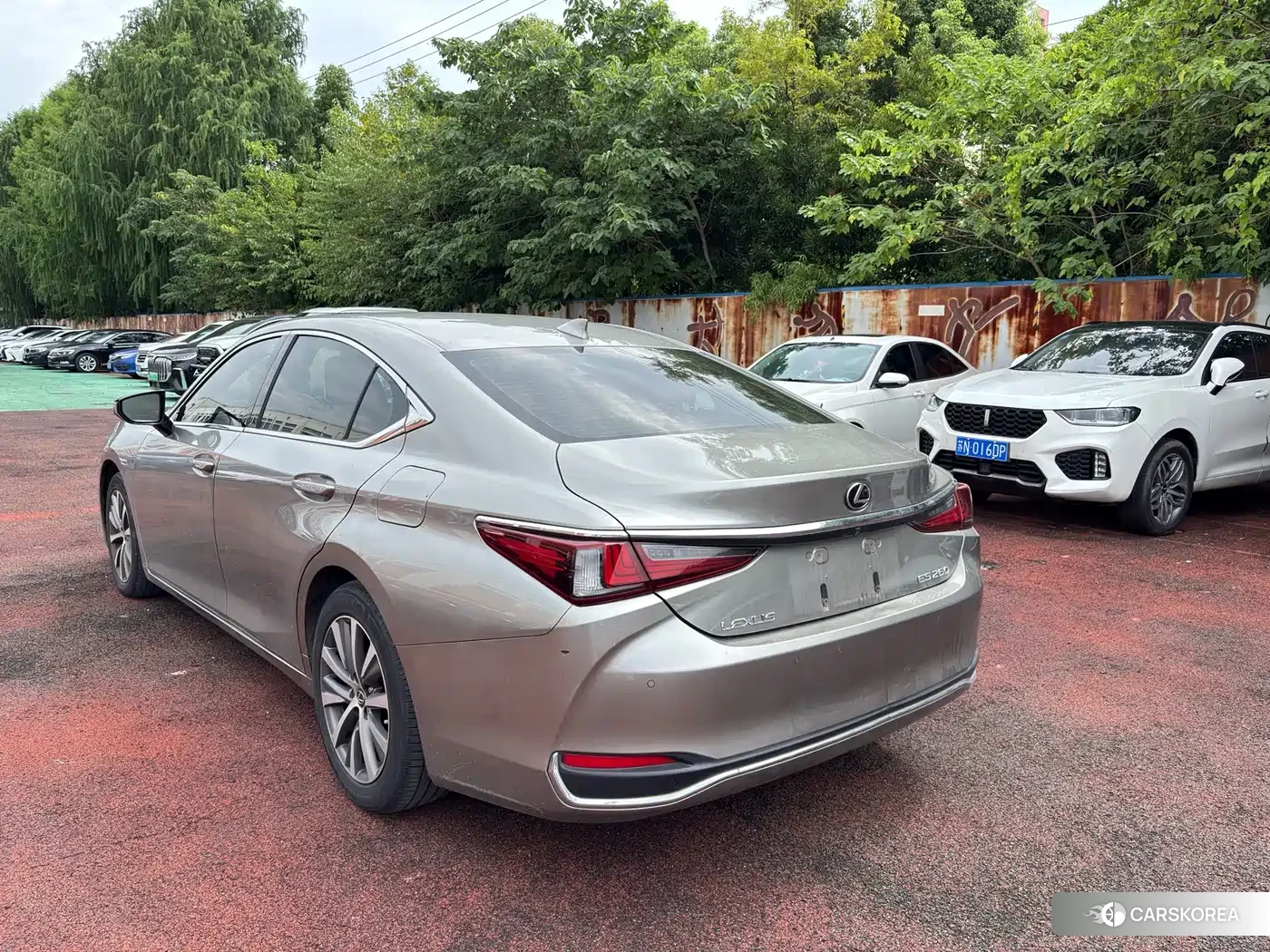 Lexus ES 2021 Champagne/brown из Китая, фото 2