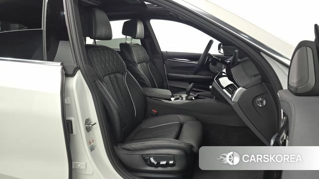 BMW 6 Series GT (G32) 2020 Белый из Кореи, фото 2