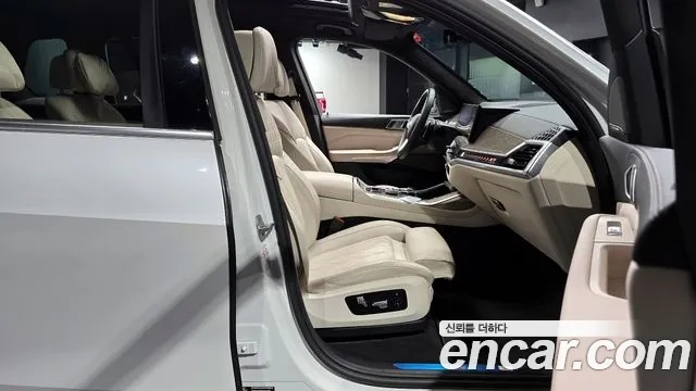BMW X7 (G07) 2022 Белый из Кореи, фото 2