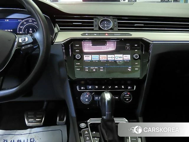 Volkswagen Arteon 2019 Черный из Кореи, фото 2