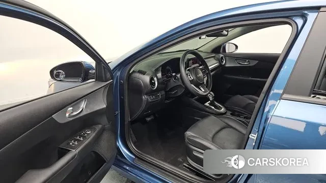 Kia The New K3 2nd generation 2021 Синий из Кореи, фото 2