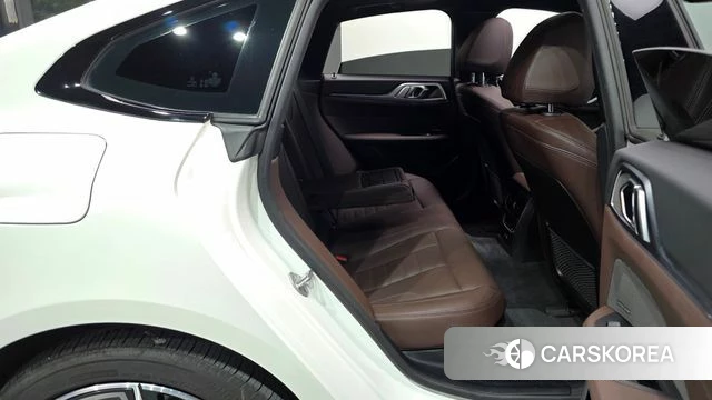 BMW i4 2023 Белый из Кореи, фото 2