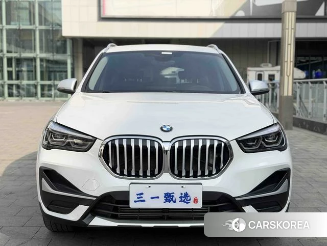 BMW X1 2022 Белый из Китая, фото 2