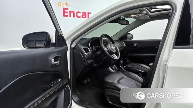 Jeep Compass 2nd Generation 2018 Белый из Кореи, фото 2