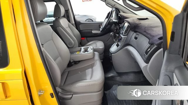 Hyundai The New Grand Starex 2021 Желтый из Кореи, фото 2