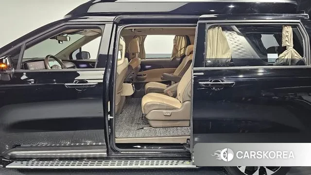 Kia Carnival 4th generation 2021 Черный из Кореи, фото 2