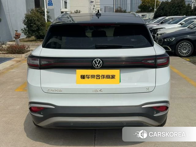 Volkswagen ID.4 X 2022 Белый из Китая, фото 2