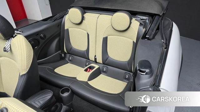 Mini Cooper S Convertible 2023 Белый из Кореи, фото 2