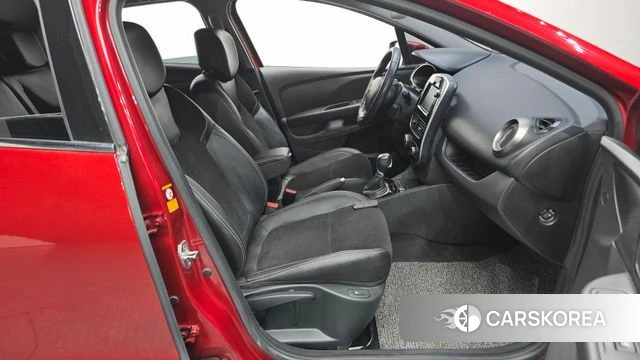 Renault Korea (Samsung) Clio 2019 Красный из Кореи, фото 2