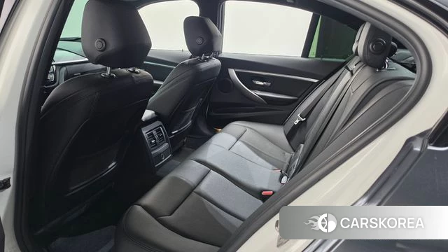 BMW 3 Series (F30) 2018 Серый из Кореи, фото 2