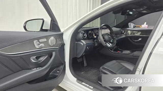 Mercedes-Benz E-Class W213 2022 Белый из Кореи, фото 2