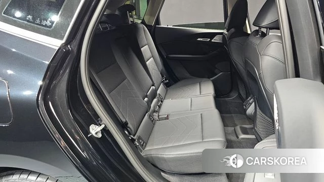 BMW 2 Series Active Tourer (U06) 2023 Черный из Кореи, фото 2