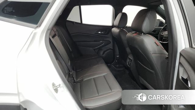 Chevrolet (GM Daewoo) Trax Crossover 2024 Белый из Кореи, фото 2
