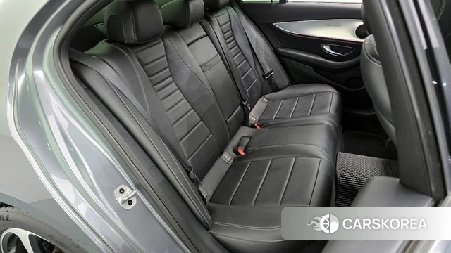 Mercedes-Benz E-Class W213 2020 Серый из Кореи, фото 2