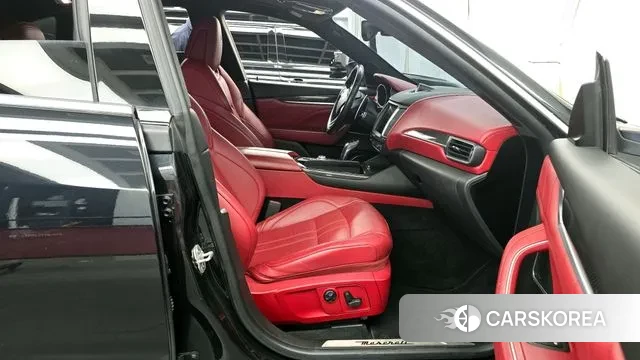 Maserati Levante 2019 Черный из Кореи, фото 2