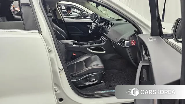 Jaguar F-PACE 2019 Белый из Кореи, фото 2