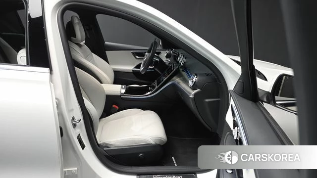 Mercedes-Benz C-Class W206 2025 Белый из Кореи, фото 2
