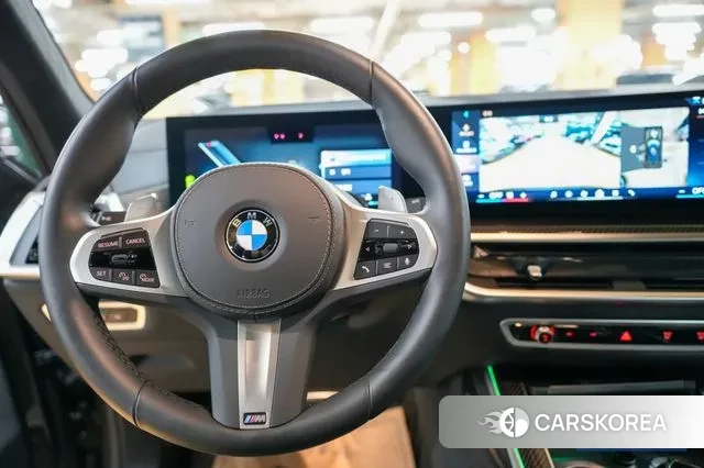 BMW X7 (G07) 2025 Песочный из Кореи, фото 2