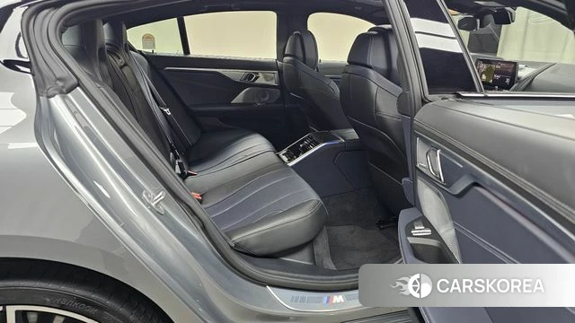 BMW 8 Series (G15) 2025 Серебристо-серый из Кореи, фото 2