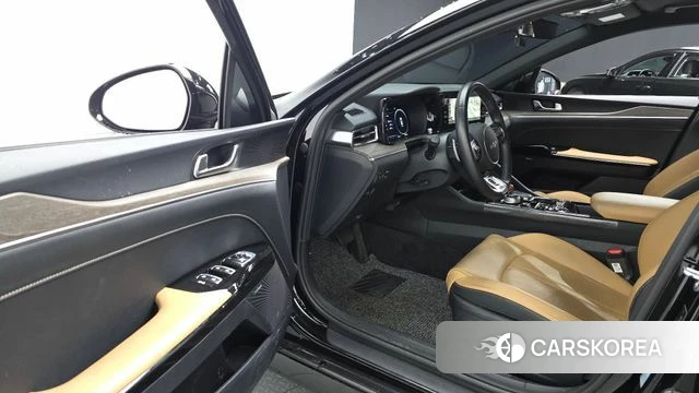 Kia K5 3rd generation 2023 Черный из Кореи, фото 2