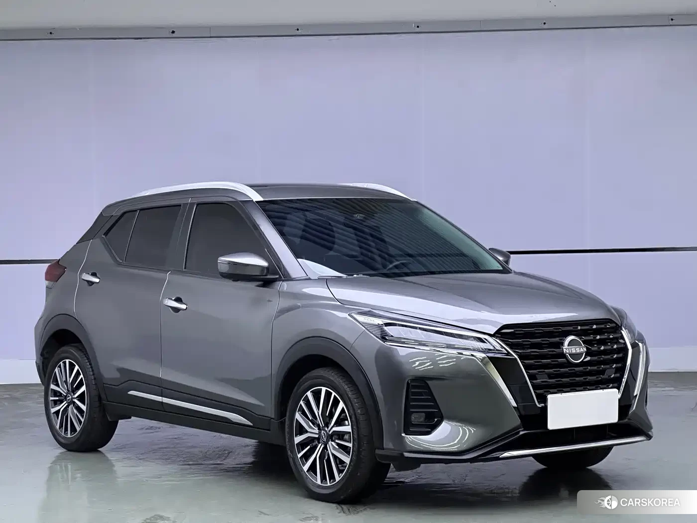 Nissan Kicks 2024 Silver/gray из Китая, фото 2