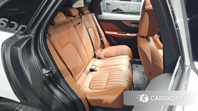 Jaguar F-PACE 2019 Белый из Кореи, фото 2